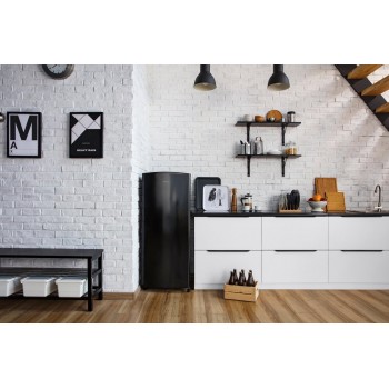 ETNA KVV228ZWA - Vrijstaande koelkast met vriesgedeelte - Zwart - 126,5 cm - Vriesgedeelte 15 liter - Koelgedeelte 150 liter - Geluidsniveau 37 dB(A)